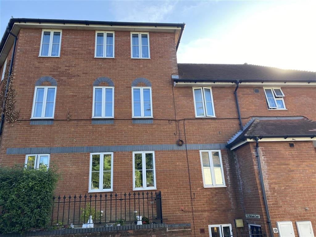 13 St. Michaels Court, South Street, BRAINTREE, Essex, CM7 3RJ