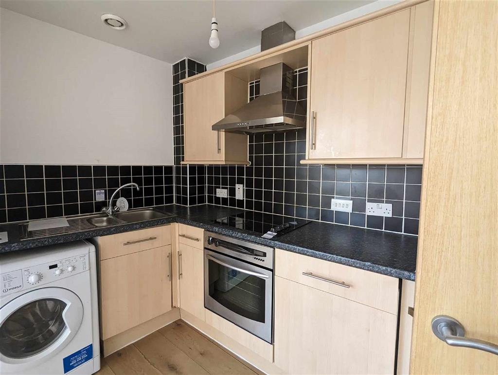 Apartment 3, 94-96, Wood Street, LIVERPOOL, Merseyside, L1 4DQ