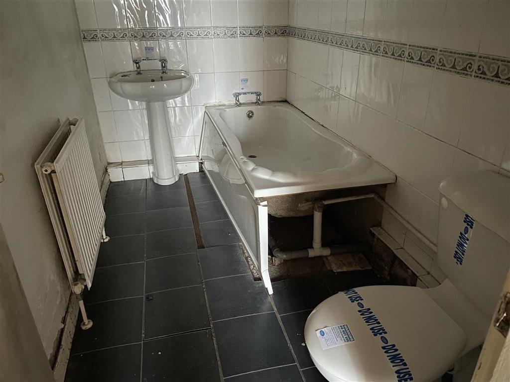 Ground Floor Flat, 101 Hughenden Road, HASTINGS, East Sussex, TN34 3TF