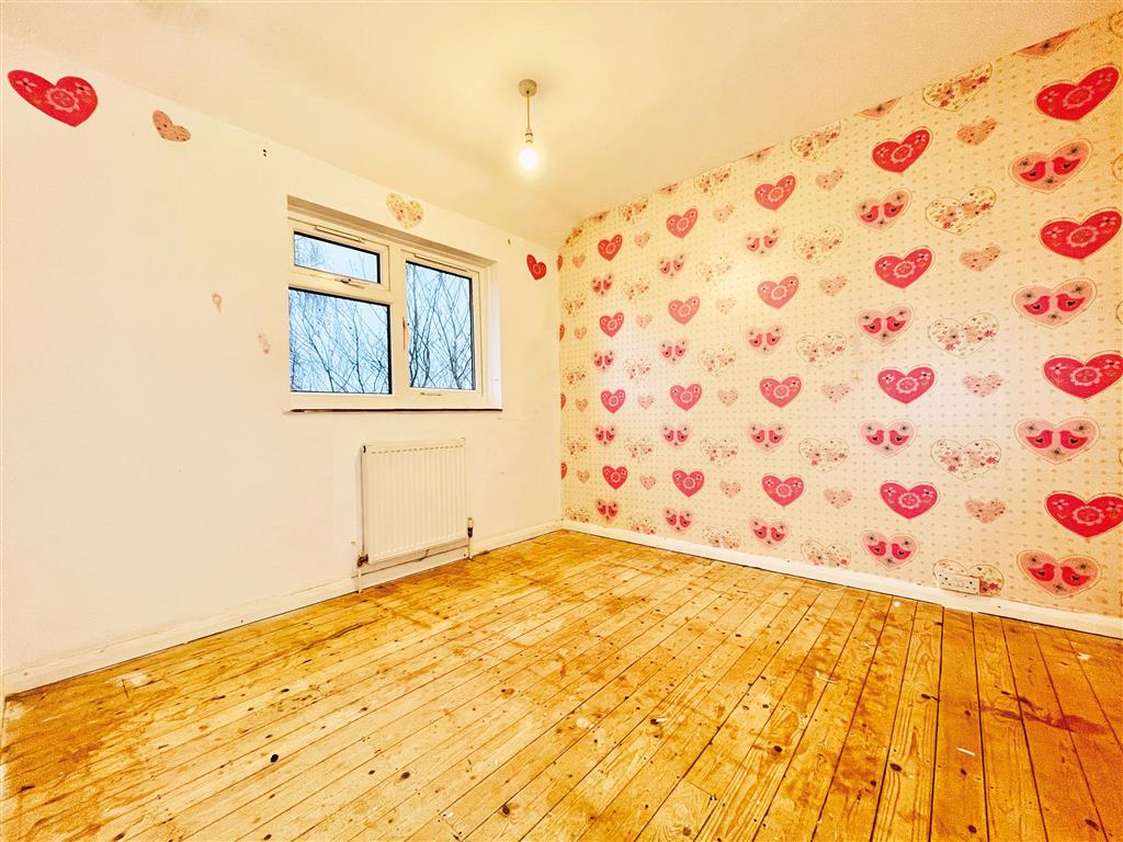 67, Southmead Crescent, CREWKERNE, Somerset, TA18 8DL