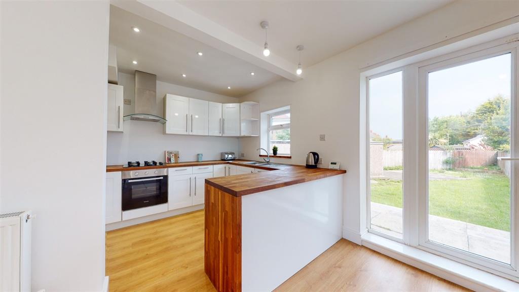 32, 5th Avenue, HULL, East Yorkshire, HU6 8DH