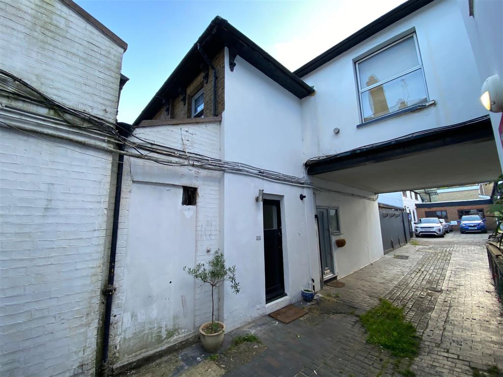 154b, Ewell Road, SURBITON, Surrey, KT6 6HE