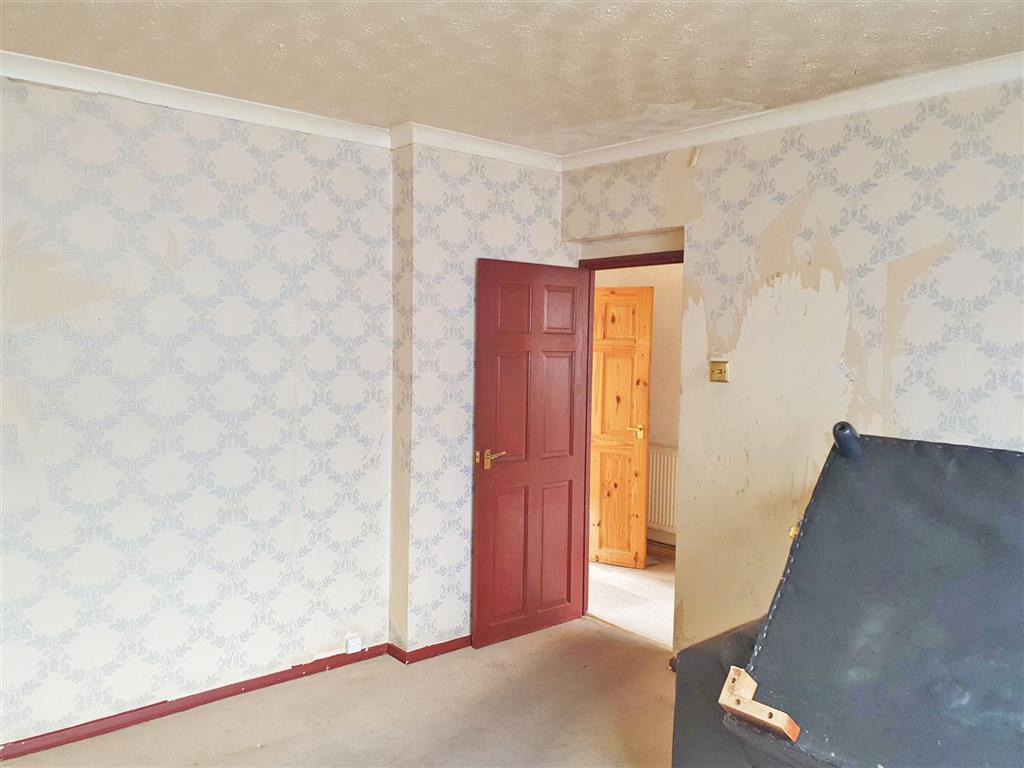 Flat 10, Hollybank Hill, London Road, SITTINGBOURNE, Kent, ME10 1NF