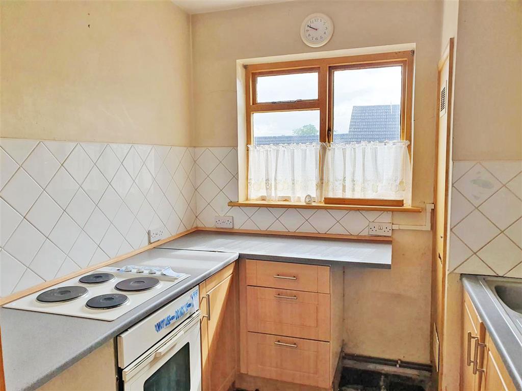 Flat 10, Hollybank Hill, London Road, SITTINGBOURNE, Kent, ME10 1NF
