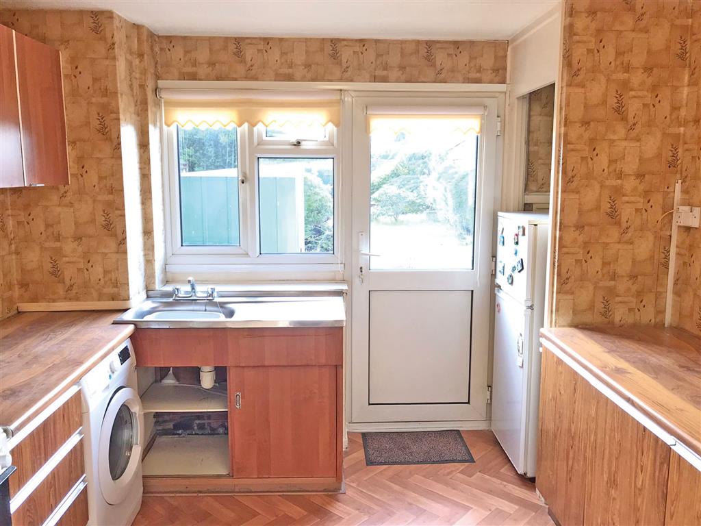 129, Heaton Avenue, ROMFORD, Essex, RM3 7HL