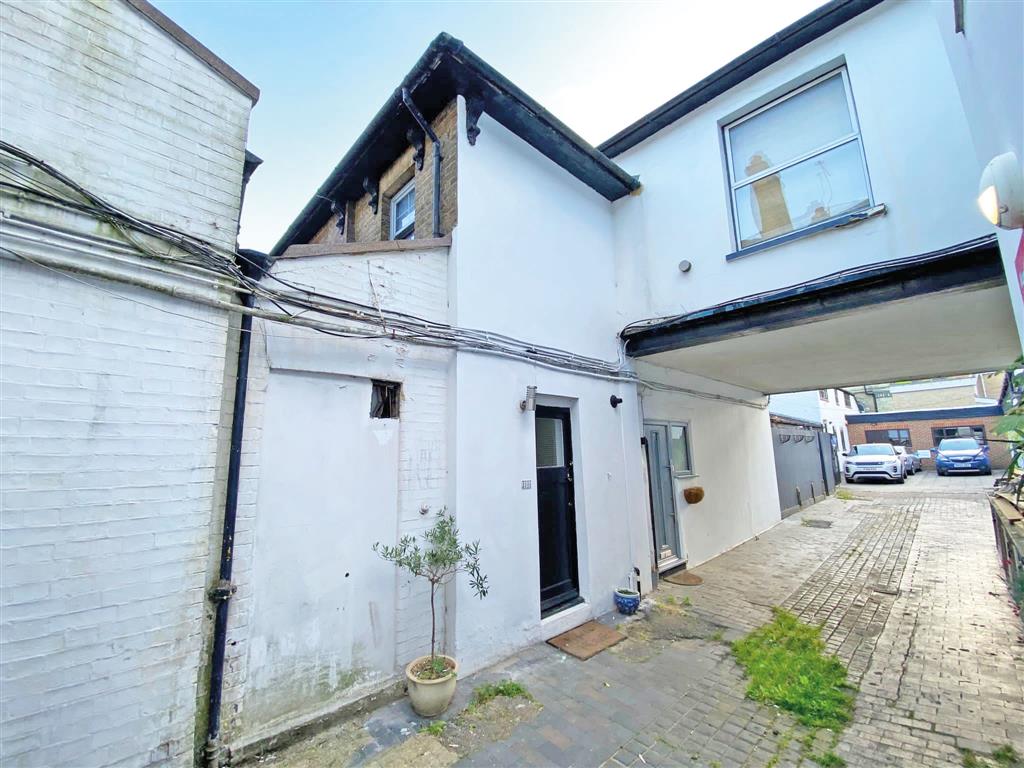 154b, Ewell Road, SURBITON, Surrey, KT6 6HE