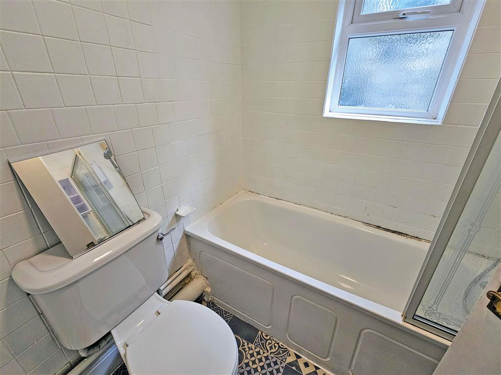 Flat 12, Windsor Mansions, 62, Grove Road South, SOUTHSEA, Hampshire, PO5 3RA