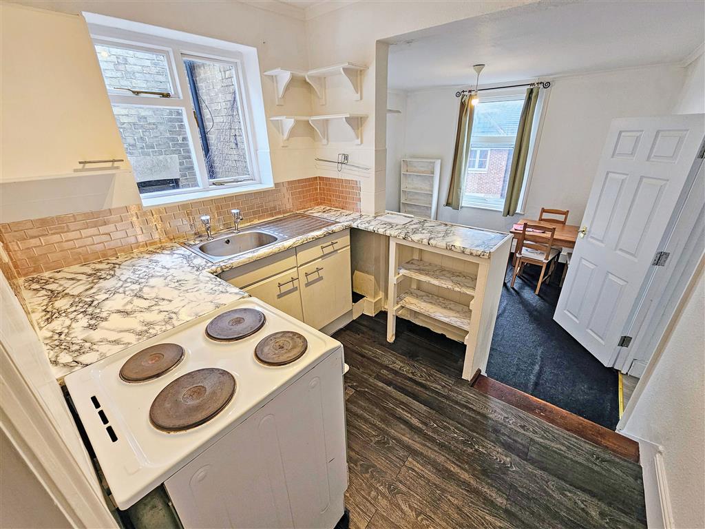 Flat 12, Windsor Mansions, 62, Grove Road South, SOUTHSEA, Hampshire, PO5 3RA