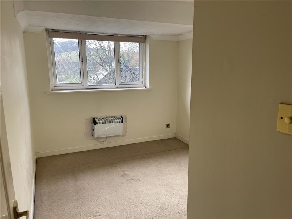 5 Winchester Court, London Road, HIGH WYCOMBE, Buckinghamshire, HP11 1HB