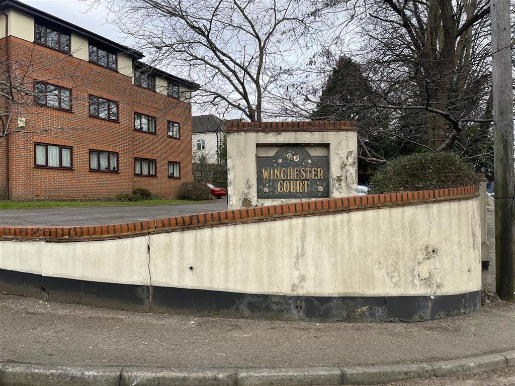5 Winchester Court, London Road, HIGH WYCOMBE, Buckinghamshire, HP11 1HB