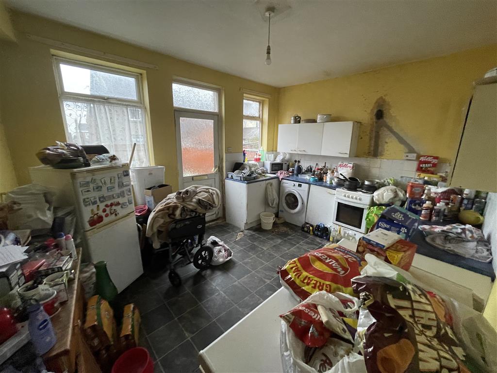 2, Stephenson Street, FERRYHILL, County Durham, DL17 8PG