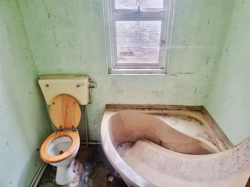 17, Elliott Street, GRAVESEND, Kent, DA12 2JP