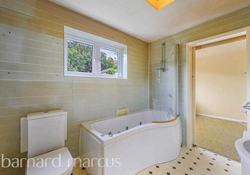 28, Sandpits Road, CROYDON, Surrey, CR0 5HG