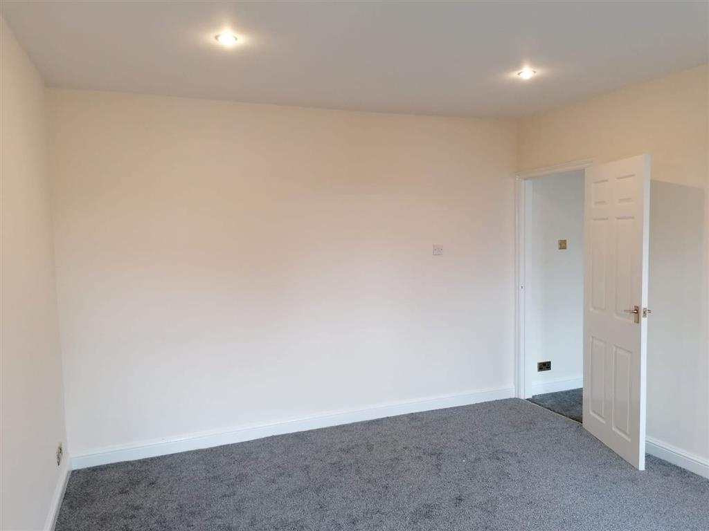1 Oakly Mews, Oakly Road, REDDITCH, Worcestershire, B97 4EG