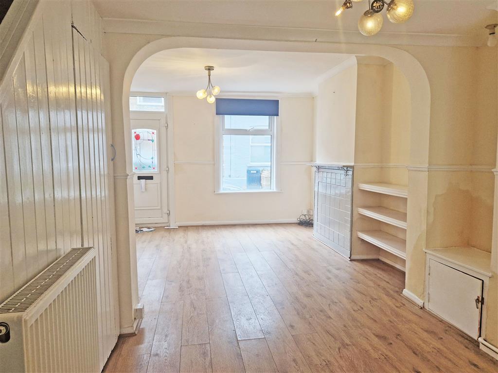 63, James Street, SHEERNESS, Kent, ME12 2QE
