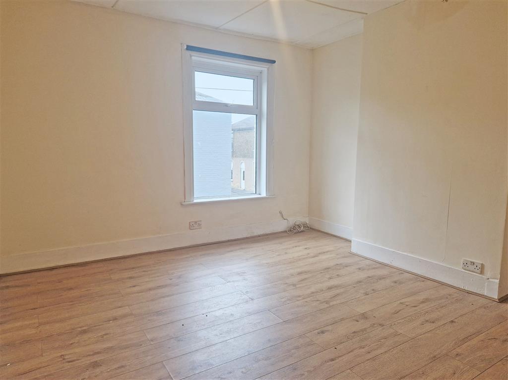 63, James Street, SHEERNESS, Kent, ME12 2QE