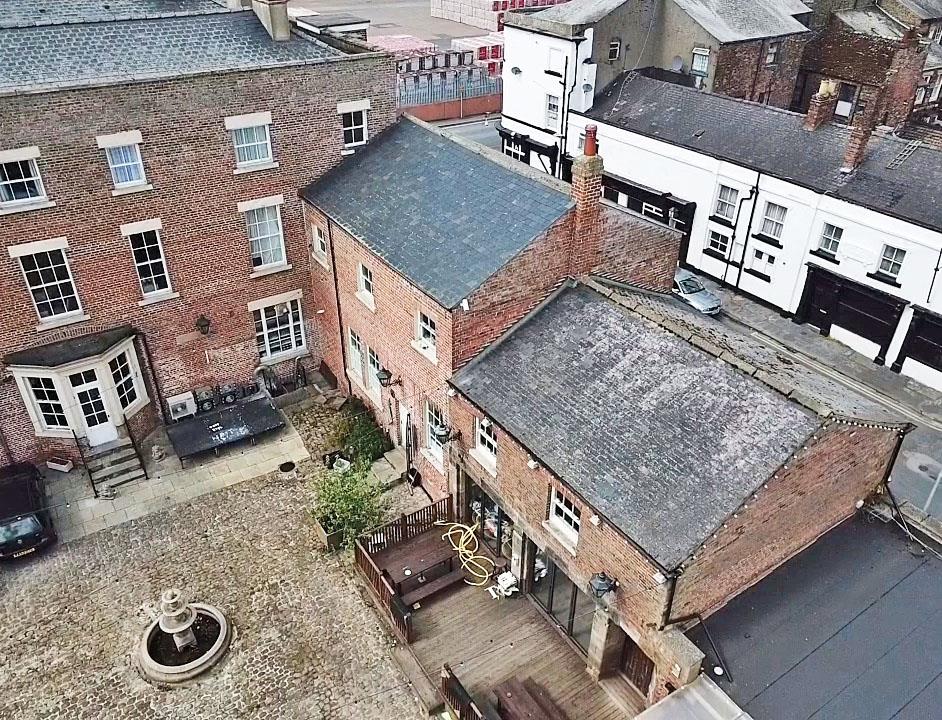 The Lowther Hotel, Aire Street, GOOLE, East Yorkshire, DN14 5QW