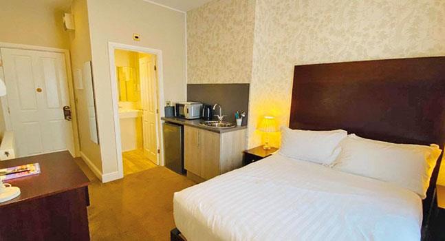 The Lowther Hotel, Aire Street, GOOLE, East Yorkshire, DN14 5QW