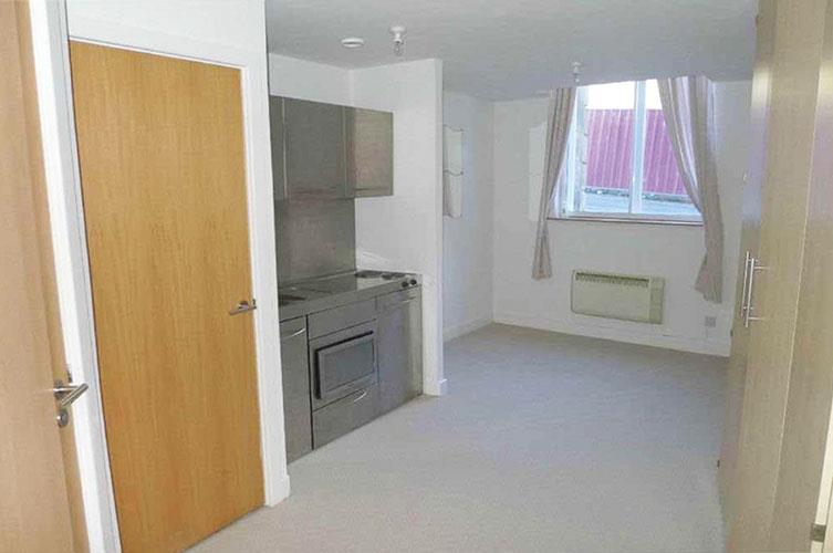 Flat 6, Howgate House, 3, Wellington Road, DEWSBURY, West Yorkshire, WF13 1HF