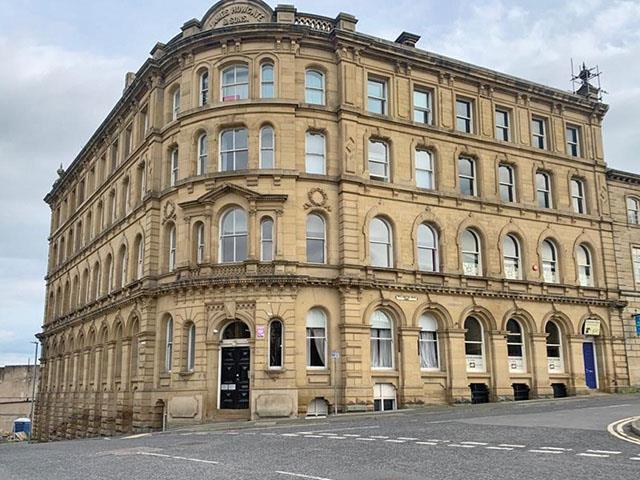 Flat 6, Howgate House, 3, Wellington Road, DEWSBURY, West Yorkshire, WF13 1HF