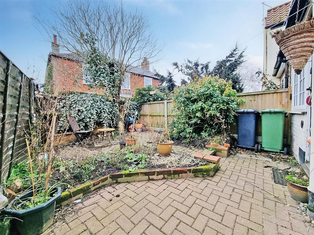 1, Swanns Yard, NORTH WALSHAM, Norfolk, NR28 9RP
