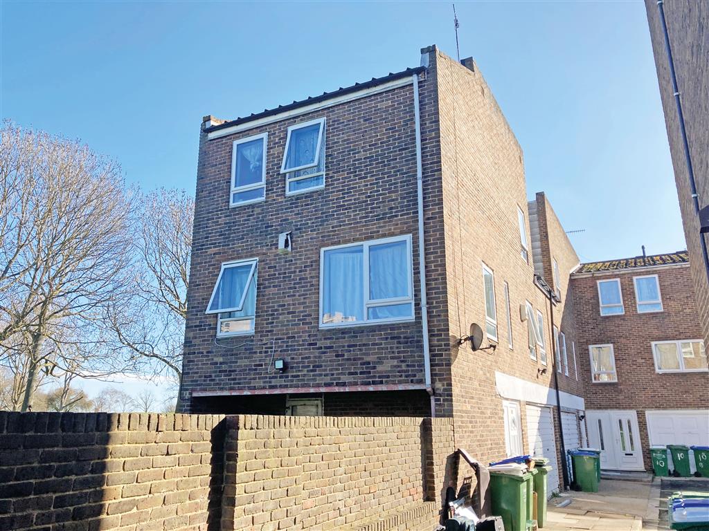 12, St. Edmunds Close, ERITH, Kent, DA18 4DU