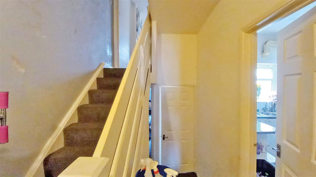 2a, Hencroft Street North, SLOUGH, Berkshire, SL1 1RD