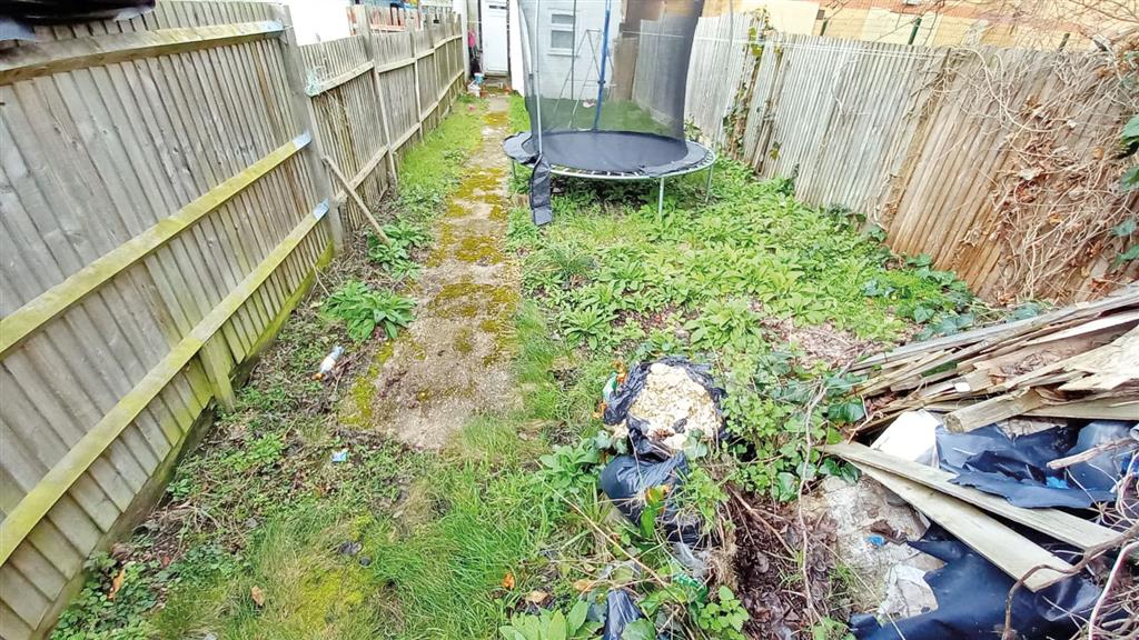2a, Hencroft Street North, SLOUGH, Berkshire, SL1 1RD