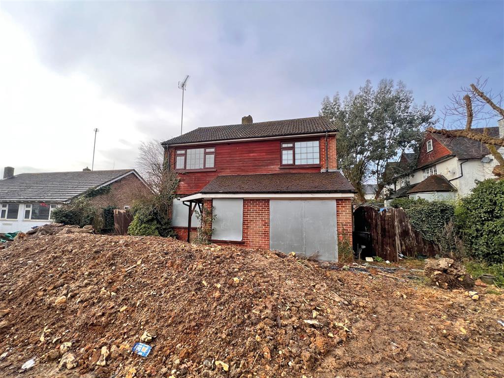 4, Barrowsfield, Sanderstead, SOUTH CROYDON, Surrey, CR2 9BZ