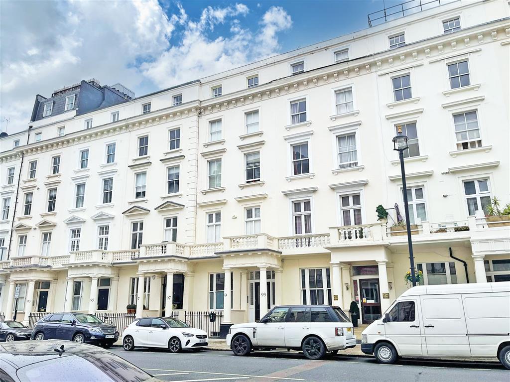 3rd Floor Flat, 99, Belgrave Road, LONDON, London, SW1V 2BH