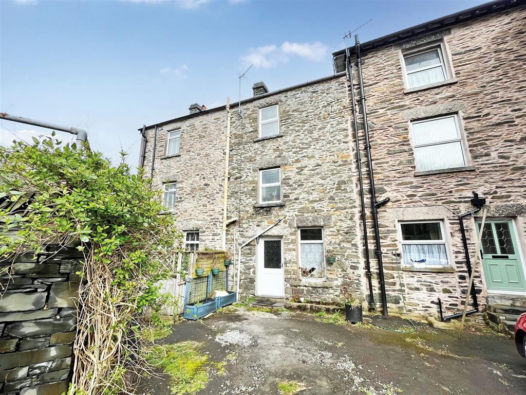2 Stores Cottages, Brow Edge Road, ULVERSTON, Cumbria, LA12 8PU