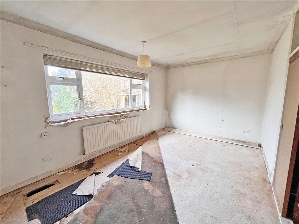 5, Barrowsfield, Sanderstead, SOUTH CROYDON, Surrey, CR2 9BZ