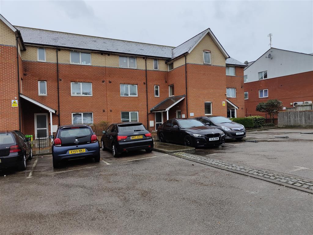 Flat 7, Abbey Court, 92, Bramford Road, IPSWICH, Suffolk, IP1 2LL