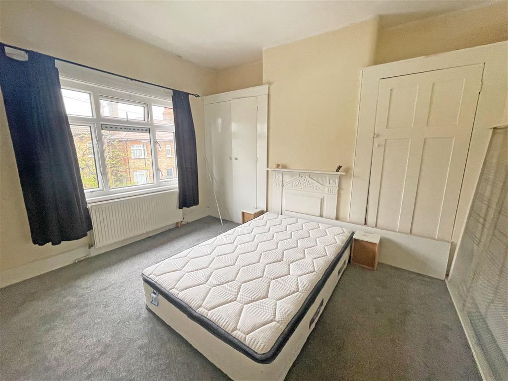 21, Manor Grove, RICHMOND, Surrey, TW9 4QQ