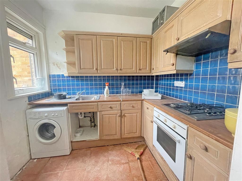 21, Manor Grove, RICHMOND, Surrey, TW9 4QQ