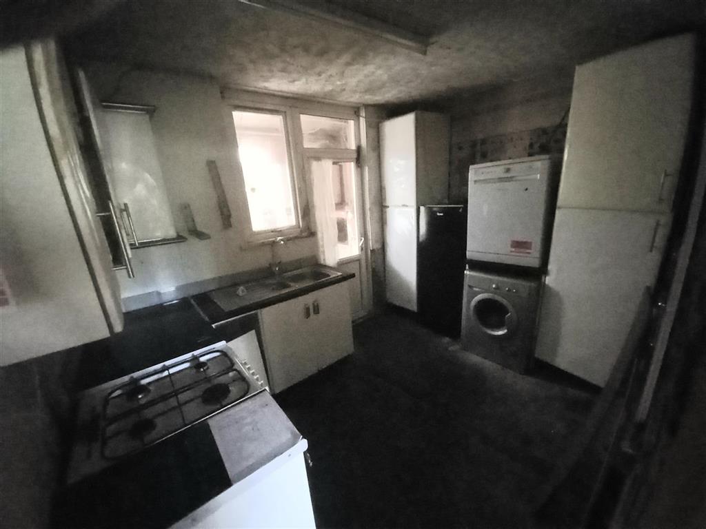 88, Chestnut Avenue, EXETER, Devon, EX2 6DN