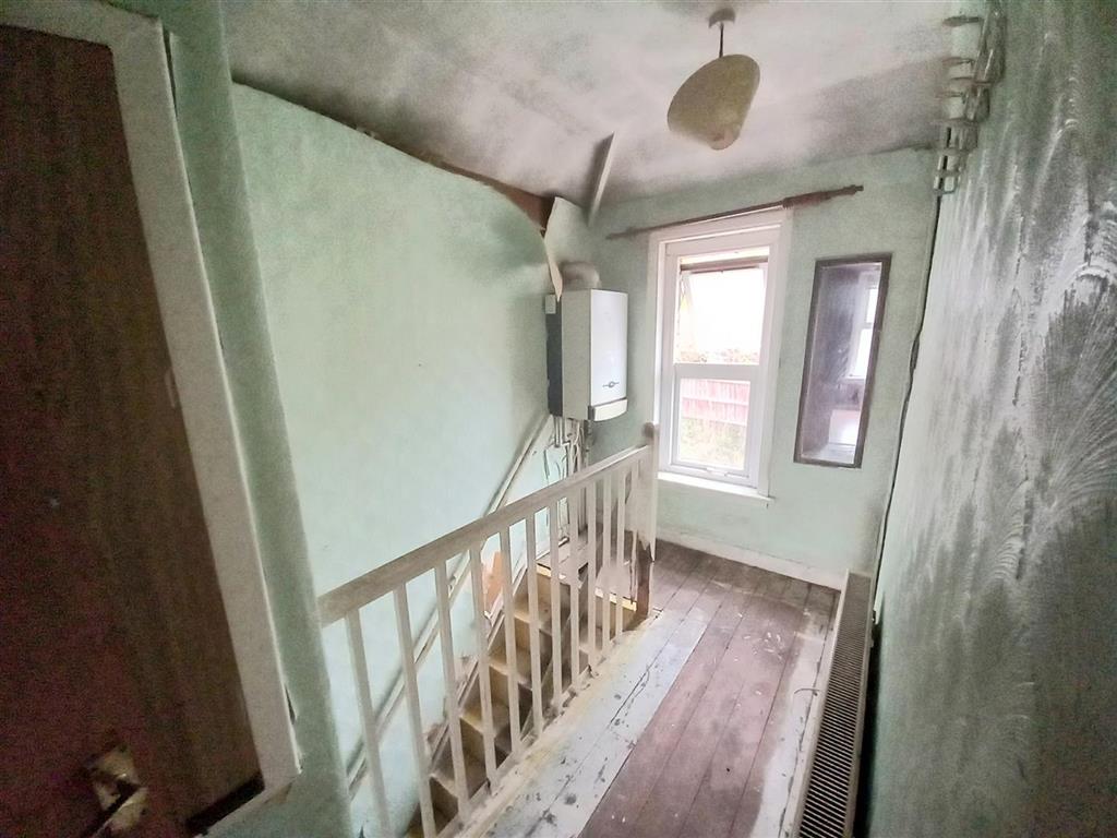 88, Chestnut Avenue, EXETER, Devon, EX2 6DN