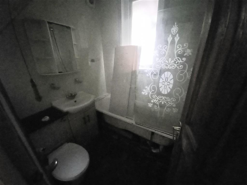 88, Chestnut Avenue, EXETER, Devon, EX2 6DN