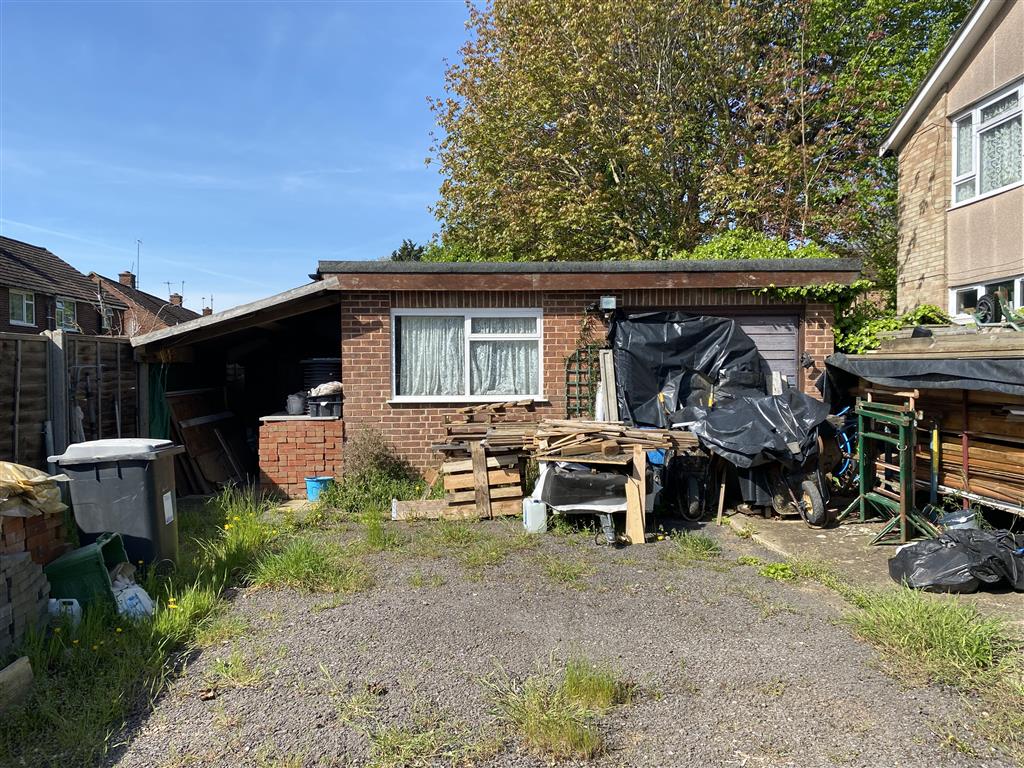 Land on, Frogmore Way, READING, Berkshire, RG30 3BP