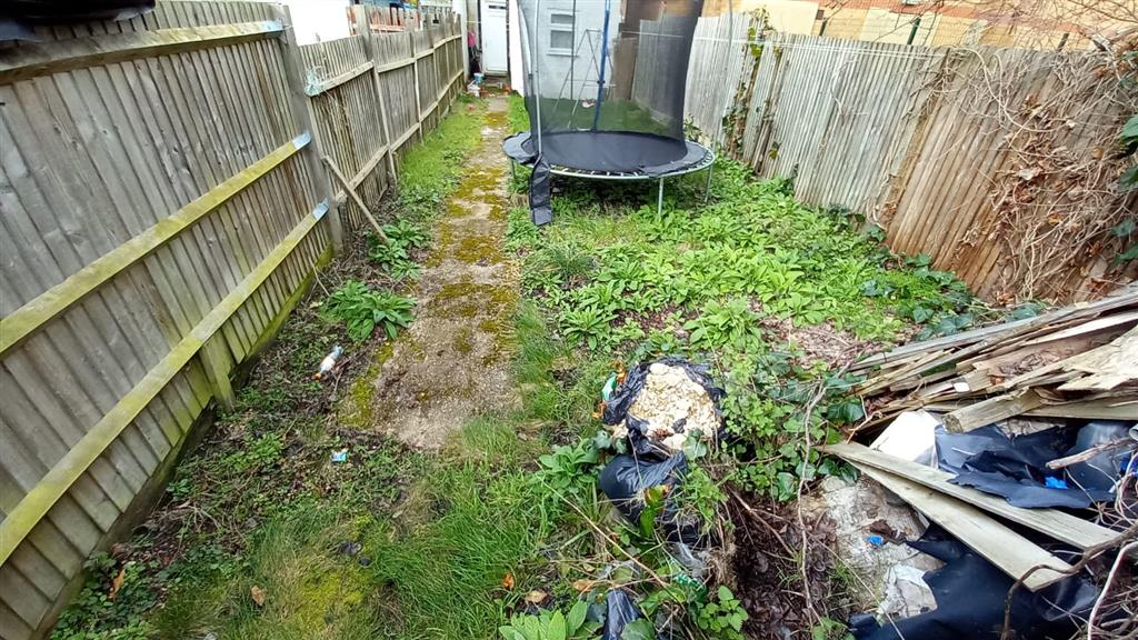 2a, Hencroft Street North, SLOUGH, Berkshire, SL1 1RD