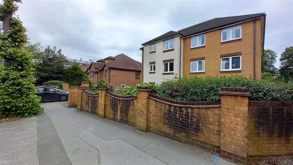 Flat 32, Sovereign Court, 9, Warham Road, SOUTH CROYDON, Surrey, CR2 6LP
