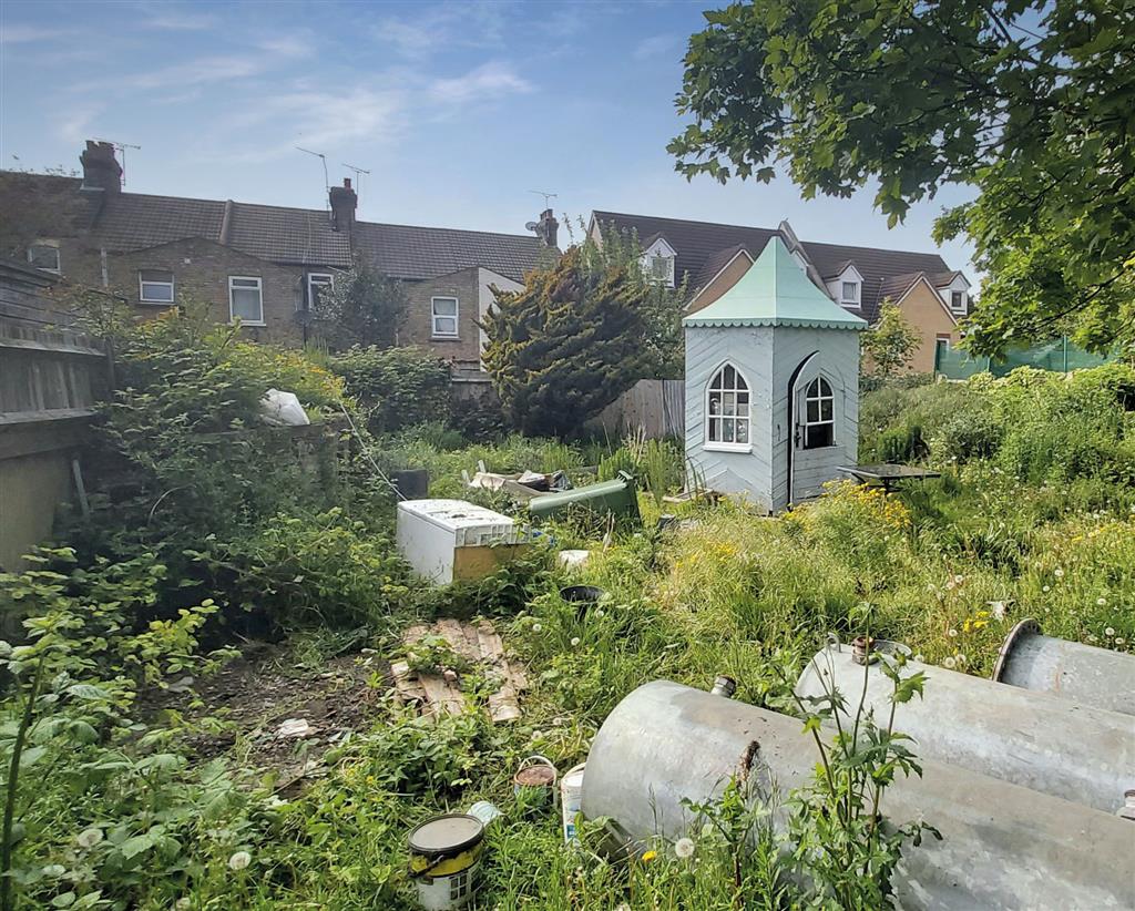 Land lying to the north of 3, Pretoria Road, GILLINGHAM, Kent, ME7 4ND