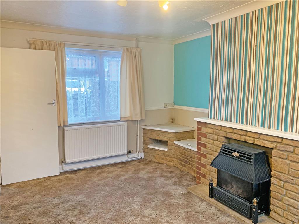 15, Orchard Road, GILLINGHAM, Dorset, SP8 4BQ