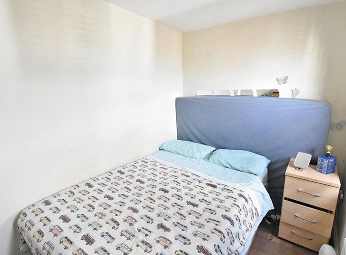 Flat 4, 93, Commercial Road, BOURNEMOUTH, Dorset, BH2 5RT
