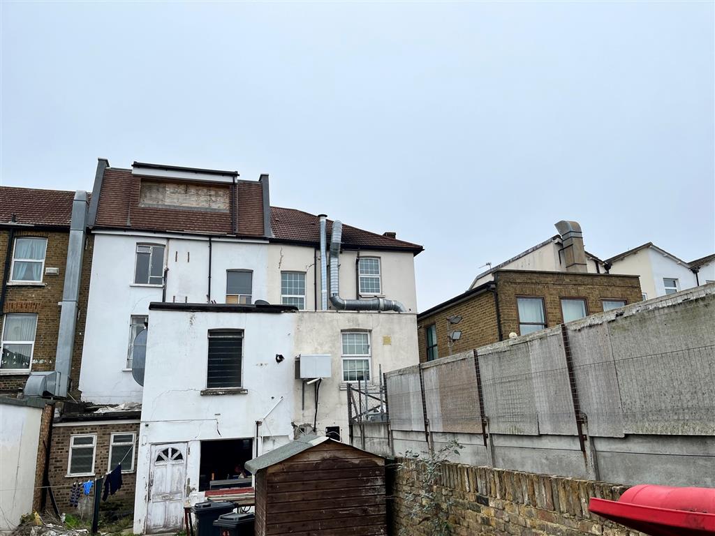 Flat 3, 290, Ewell Road, SURBITON, Surrey, KT6 7AQ