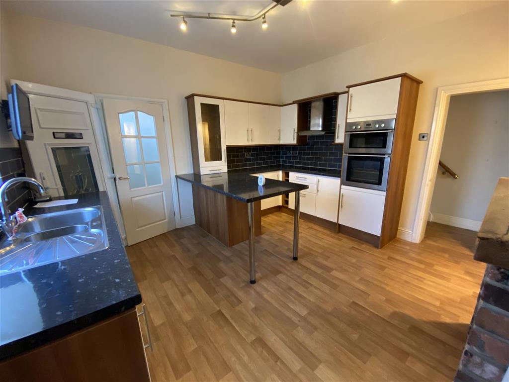 9, Station Road, BRISTOL, Avon, BS11 9TU