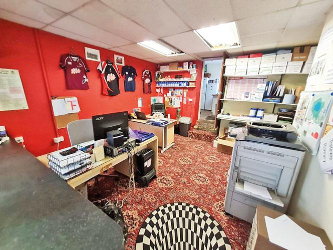 51, Perrott Street, TREHARRIS, Mid Glamorgan, CF46 5ET