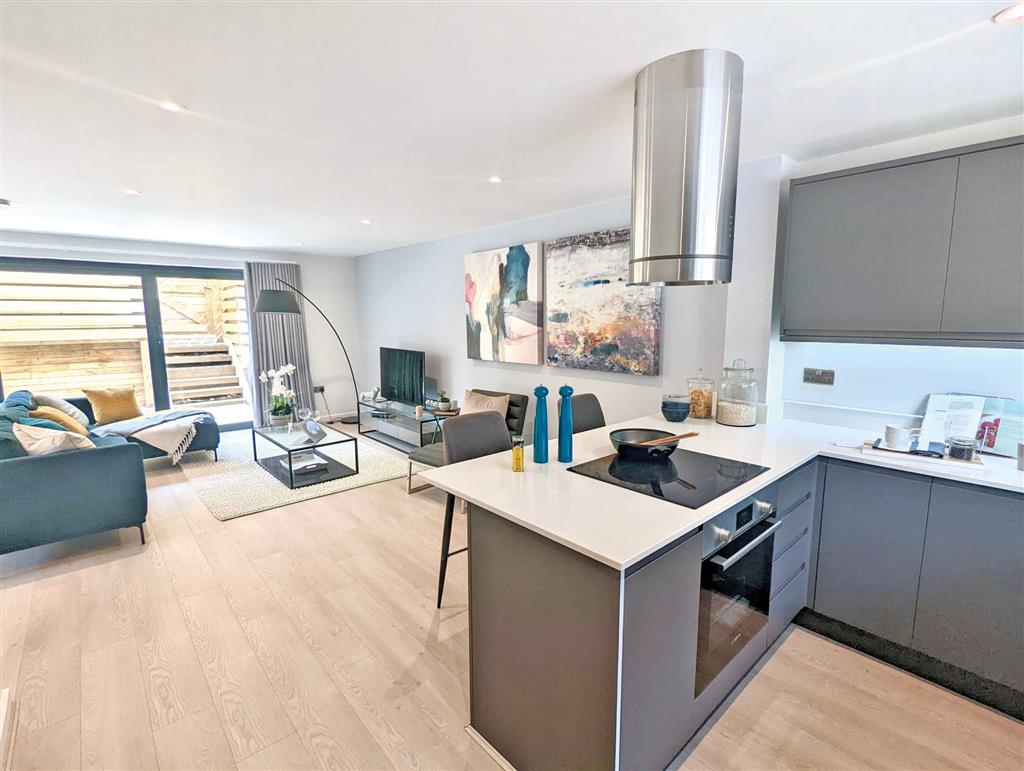 2 The Mews, The Manor, BURY ST. EDMUNDS, Suffolk, IP28 6FA