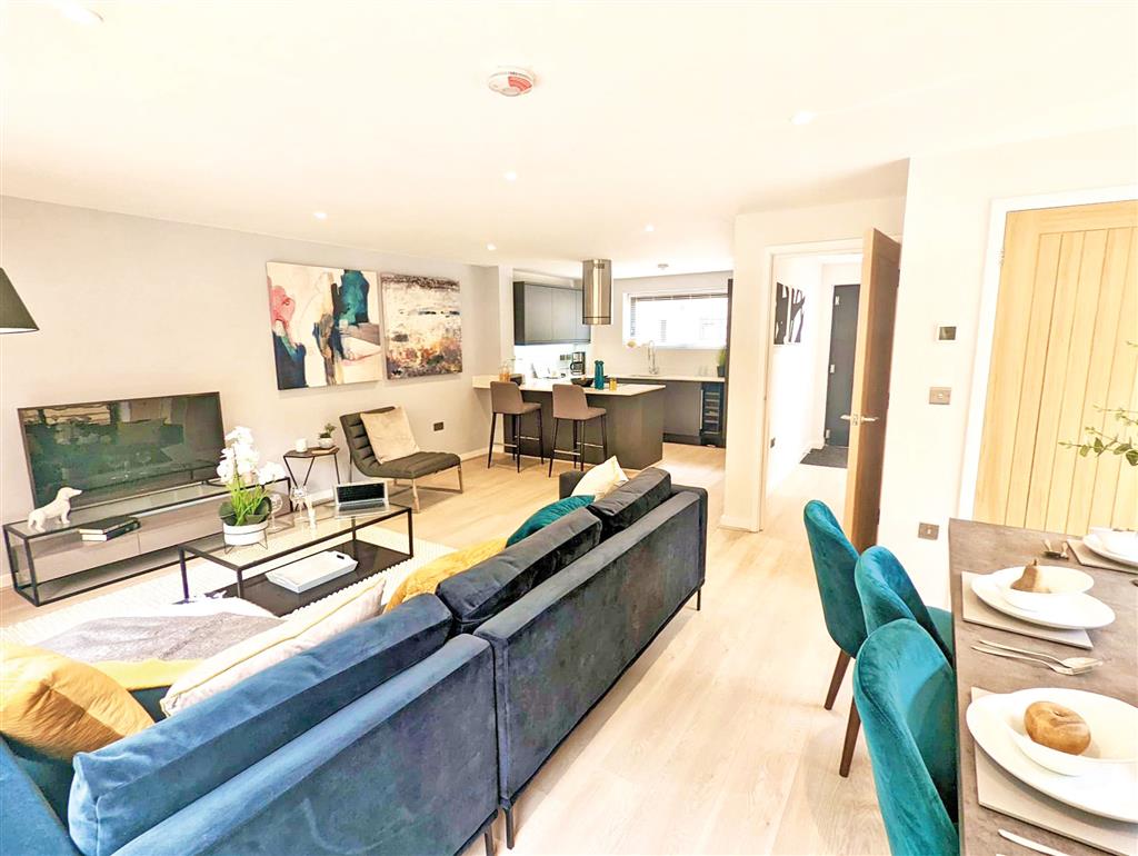 2 The Mews, The Manor, BURY ST. EDMUNDS, Suffolk, IP28 6FA