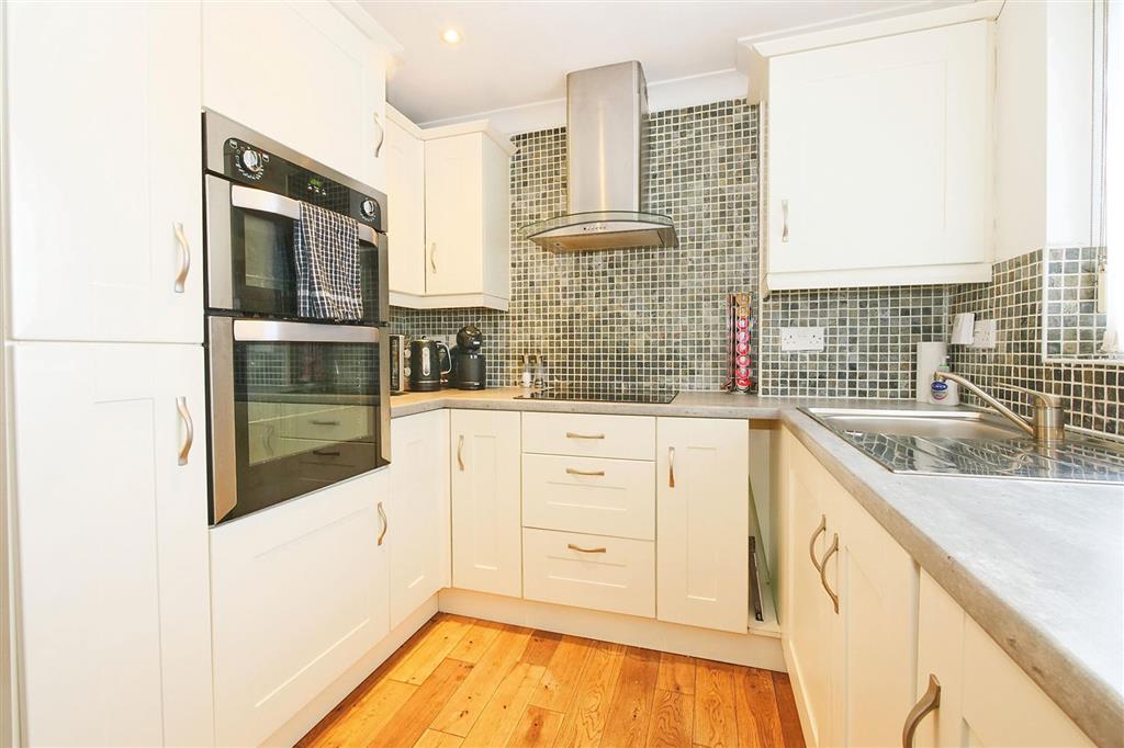 3, Littlefield Road, SHEFFIELD, South Yorkshire, S25 2NE
